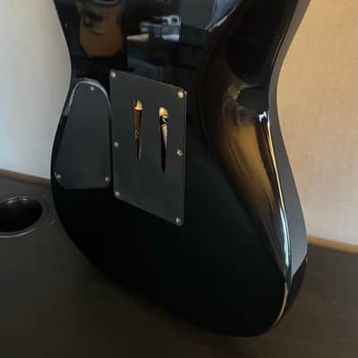 Squier Showmaster HH Skull & Crossbones 2003 - 2004 - Black Metallic / Skull & Crossbones image 12