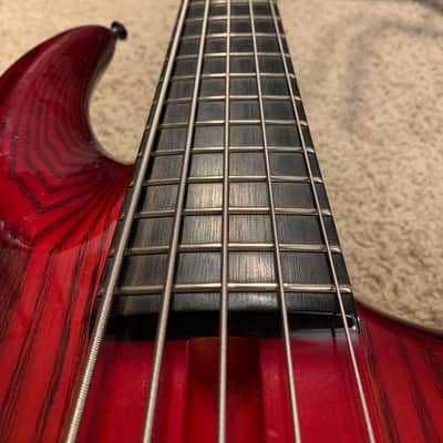 F bass BN5 Red image 6