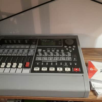 Roland VS-840 Digital Studio Workstation 1990s - Gray image 1