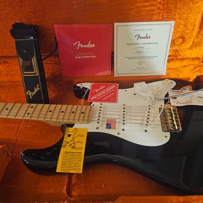 Fender Eric Clapton Artist Series Stratocaster with Vintage Noiseless Pickups 2001 - Present - Black image 9