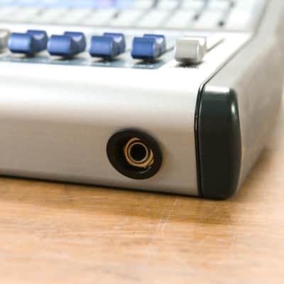 PreSonus StudioLive 16.4.2 16-Channel Digital Audio Mixer CG011LV image 9