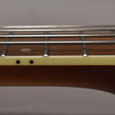 Hofner Contemporary Series HCT-500/1-SB Violin Bass Sunburst image 17