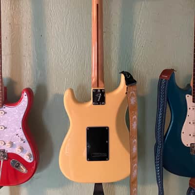 Fender Stratocaster HSH Player Series 2020s - Gloss image 3