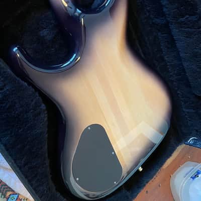 1990 Alembic Elan 4 String Bass - Quilted Maple Burst-Mint image 3