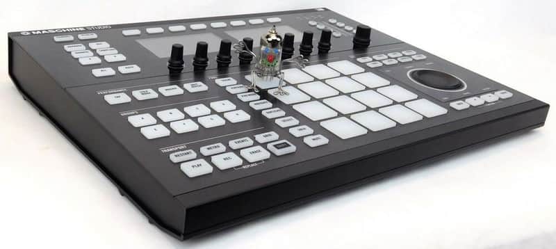 Native Instruments MASCHINE Studio + Software 2.0 + Neuwertig + OVP + Garantie image 1