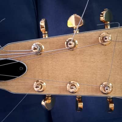 Archtop Huttl Huttl solid wood 50" natural image 10