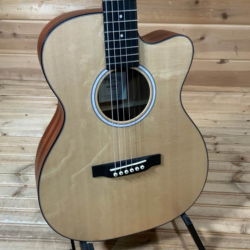 Martin 000CJR-10E Acoustic Guitar - Natural image 1