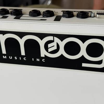 Moog Minimoog Performer Voyager - Limited Edition White 2013 - Limited Edition White image 15