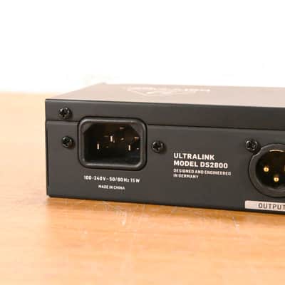 Behringer ULTRALINK DS2800 2-Input 8-Output Distribution Splitter CG01Z31 image 10