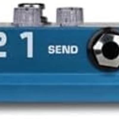 Mint Tech 21 FR-BASS-V2 SansAmp Bass Fly Rig V2 Bundle w/ 2x Strukture S6P48 Woven Right Angle Patch Cables, 12x Fender Picks and Liquid Audio Polishing Cloth image 3