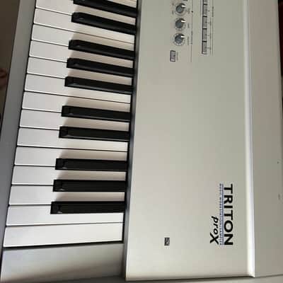 Korg Triton Pro X 88 Key 2002 - Silver image 3