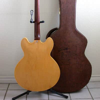 John Lennon Ltd. Ed. Epiphone 1965 Revolution Casino Natural image 2