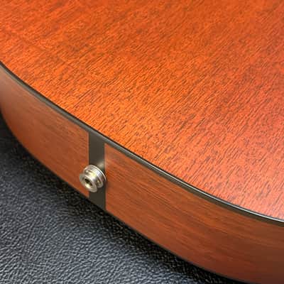 2008 CF Martin 00C-16GTAE acoustic bass natural with case image 9