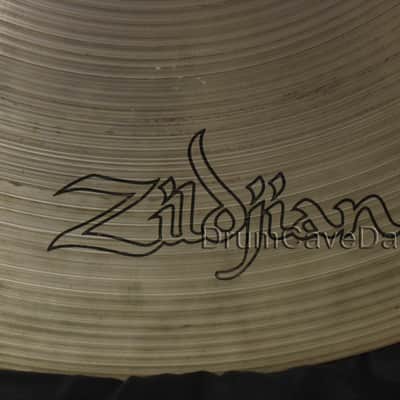 22" VINTAGE 1970s ZILDJIAN LIGHT RIDE CYMBAL, HOLLOW LOGO, BENDALE THIN, 2580 grams image 7