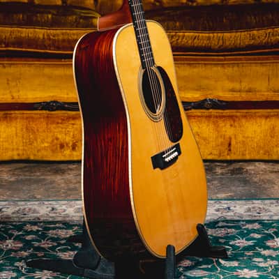 2018 Martin Custom Shop HD-28 Acoustic Guitar, VTS Spruce/Cocobolo w/OHSC - Used image 3