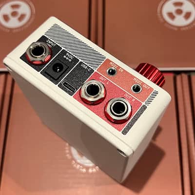 SHIP NOW! Cornerstone & Paul Davids NUCLEO Stereo Atmospheric Reverb / Shimmer Guitar Pedal image 5