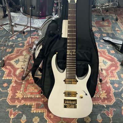 Ibanez K7YANG Brian "Head" Welch Signature 7-string Electric Guitar - Matte White image 2