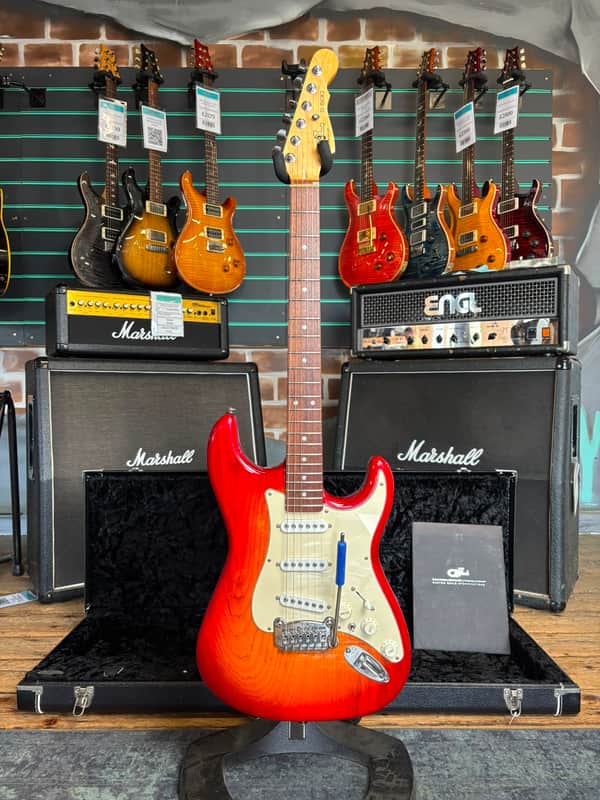 G&L Fullerton Deluxe S-500 Cherryburst 2018 Electric Guitar