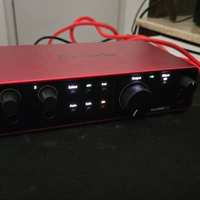 Focusrite Scarlett 2i2 4th Gen USB Audio Interface Studio Bundle 2023 - Present - Red image 2