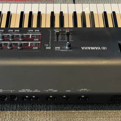 Yamaha MOX8 is an 88-key Keyboard Workstation image 10
