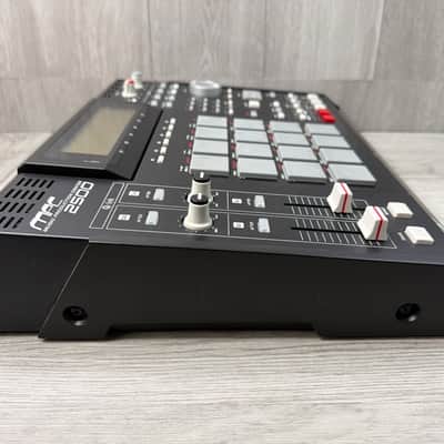 Akai Mpc2500 2005 2013 W/Case image 4