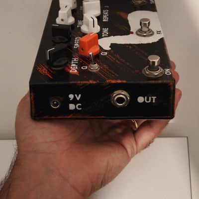 JAM Pedals Delay Llama Supreme 2010s - Hand Painted image 2