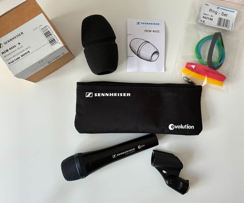 Sennheiser e935 Microphone + Windshield image 1