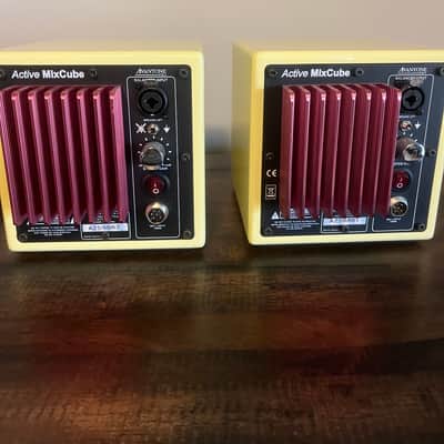 Avantone Pro Active MixCubes (Pair) 2011 - Present - Buttercream image 3