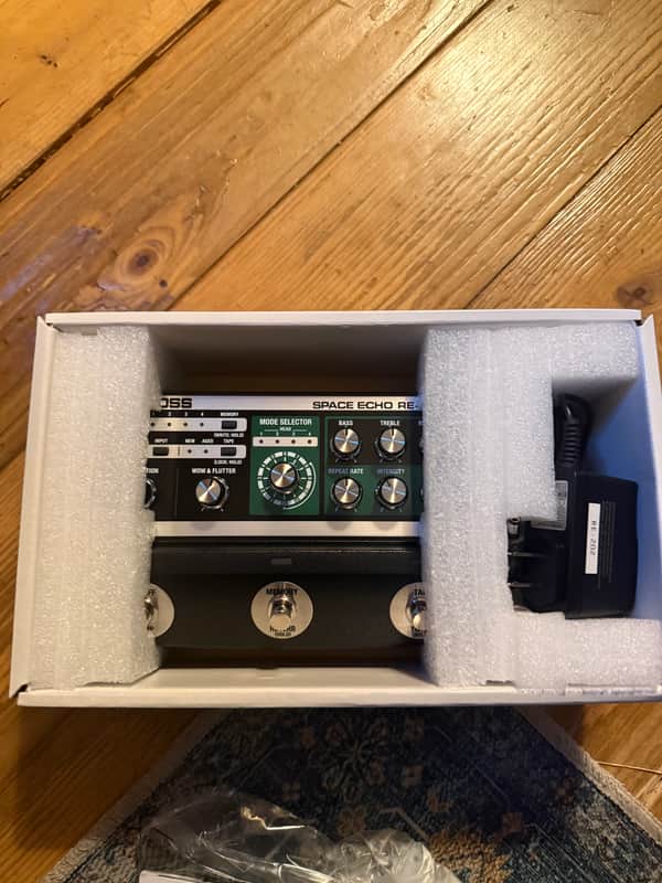 Boss RE-202 Space Echo