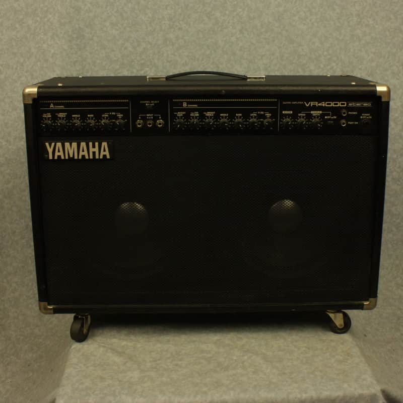 Yamaha VR4000 50-Watt 2x10 Guitar Amplifier with Footswitches and 
