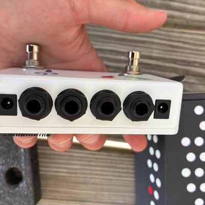 One Control Minimal Series white Loop 2010s - electric guitar dual affects loop pedal image 11