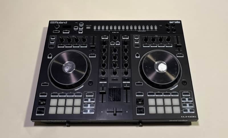 Roland DJ-505 DJ Controller