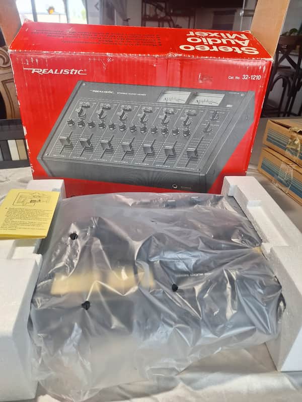 NOS 1985 Realistic 32-1210 6-Channel Stereo Audio Mixer Radio Shack Box image 1