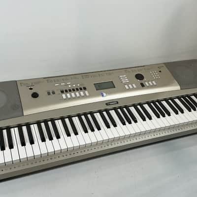 Yamaha YPG-235 76-Key Portable Grand Digital Keyboard Champagne Gold