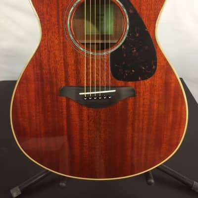 Yamaha FS850 Grand Concert Acoustic Guitar, Solid Mahogany Top image 2