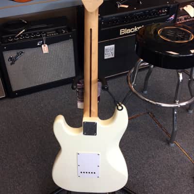 Cort Stratocaster Cream image 3