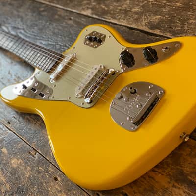Fender Japan Limited Edition Jaguar FSR Graffiti Yellow, Alder Body Rosewood Board MIJ image 3
