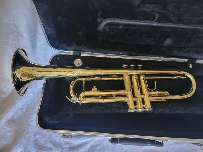 Bach TR300 Student Trumpet