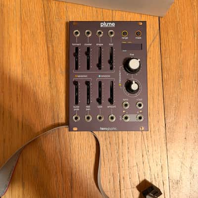 Hieroglyphic Plume Pulsar Generator VCO image 1