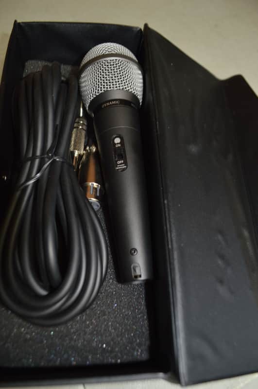 Unbranded Dynamic microphone with cable and case image 1
