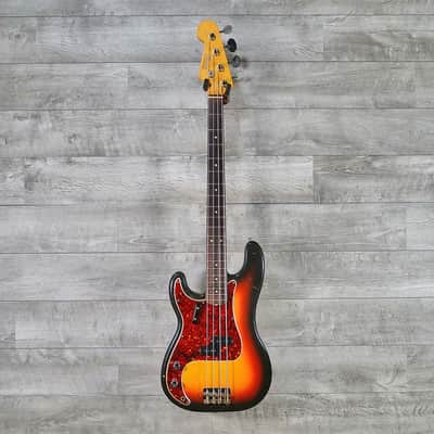 Fender Vintage 1966 P-Bass Left-Handed w/OHSC Bild 2