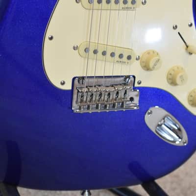 Fender American Standard Stratocaster - 2012 - Mystic Blue - USA - w/ Deluxe Fender Travel Case image 5