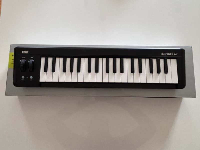 Korg microKEY Air 37-Key Bluetooth/USB MIDI Controller