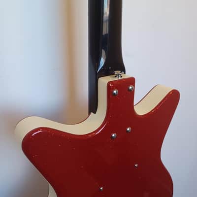 Danelectro 59M NOS+ - 60th Anniversary - Red Metalflake - 2019 - Present - Gloss image 14
