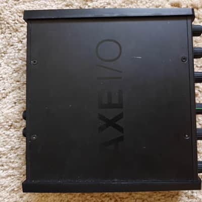 IK Multimedia AXE I/O Solo USB Audio Interface 2020 - Present - Black image 2