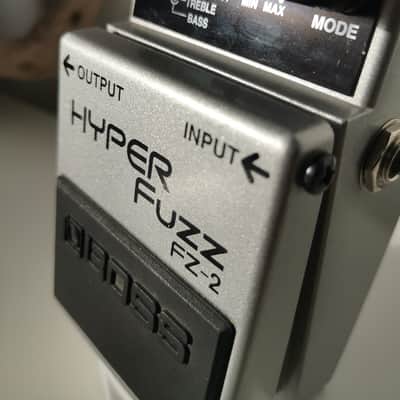 Near mint Boss FZ-2 Hyper Fuzz (Silver Label) 1993 - 1997 - Silver image 2