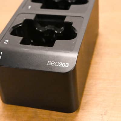 Shure SBC203 Dual-Docking Recharging Station (NO POWER SUPPLY) CG01009 image 4