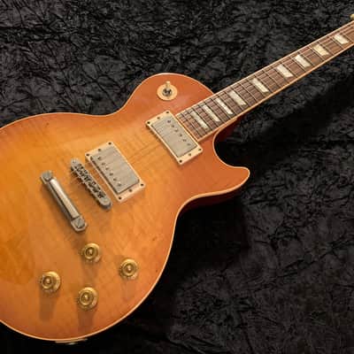 Gibson  USA Les Paul Standard 50S Light Burst 2005 image 2