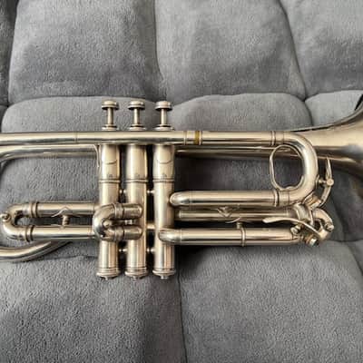 1909 Frank Holton “New Proportion” Cornet – Chicago Era – Couturier Model – Silver – Original Case & Mouthpieces image 13