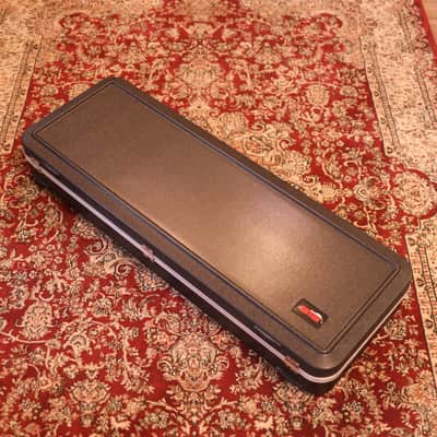 Gator GC-ELECTRIC-A Deluxe ABS Molded Case for Double-cutaway Electric Guitar image 1